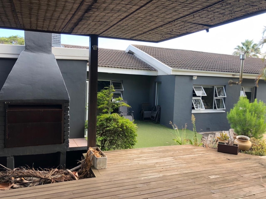 To Let 4 Bedroom Property for Rent in Mill Park Eastern Cape